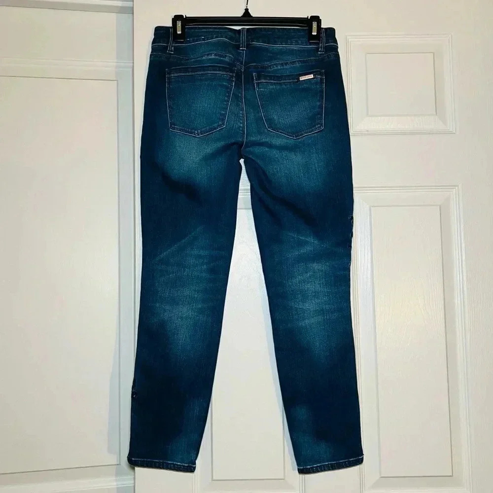 White House Black Market Skinny Crop Jeans - embroidered floral - Picture 13 of 15